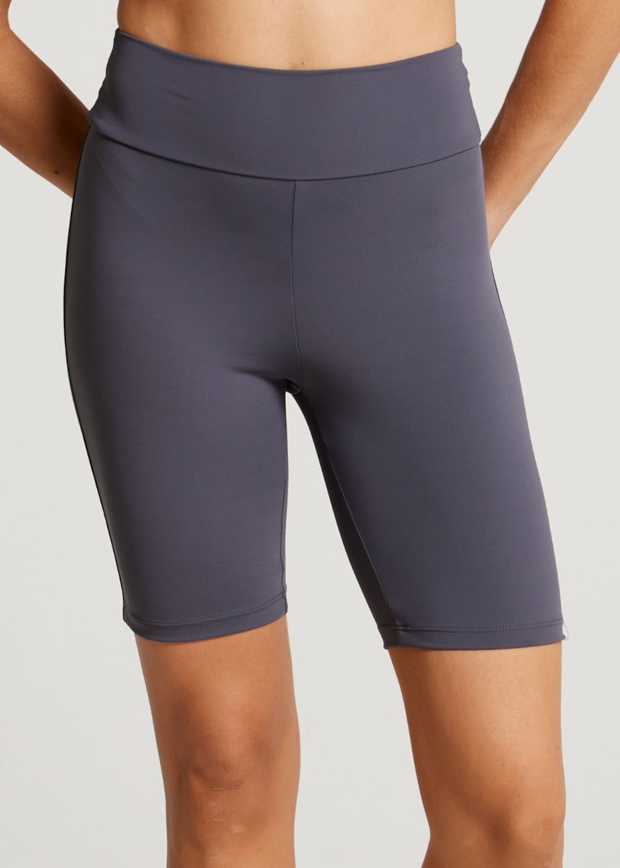 BERMUDA CICLISTA LISA COM BOLSO NG CINZA
