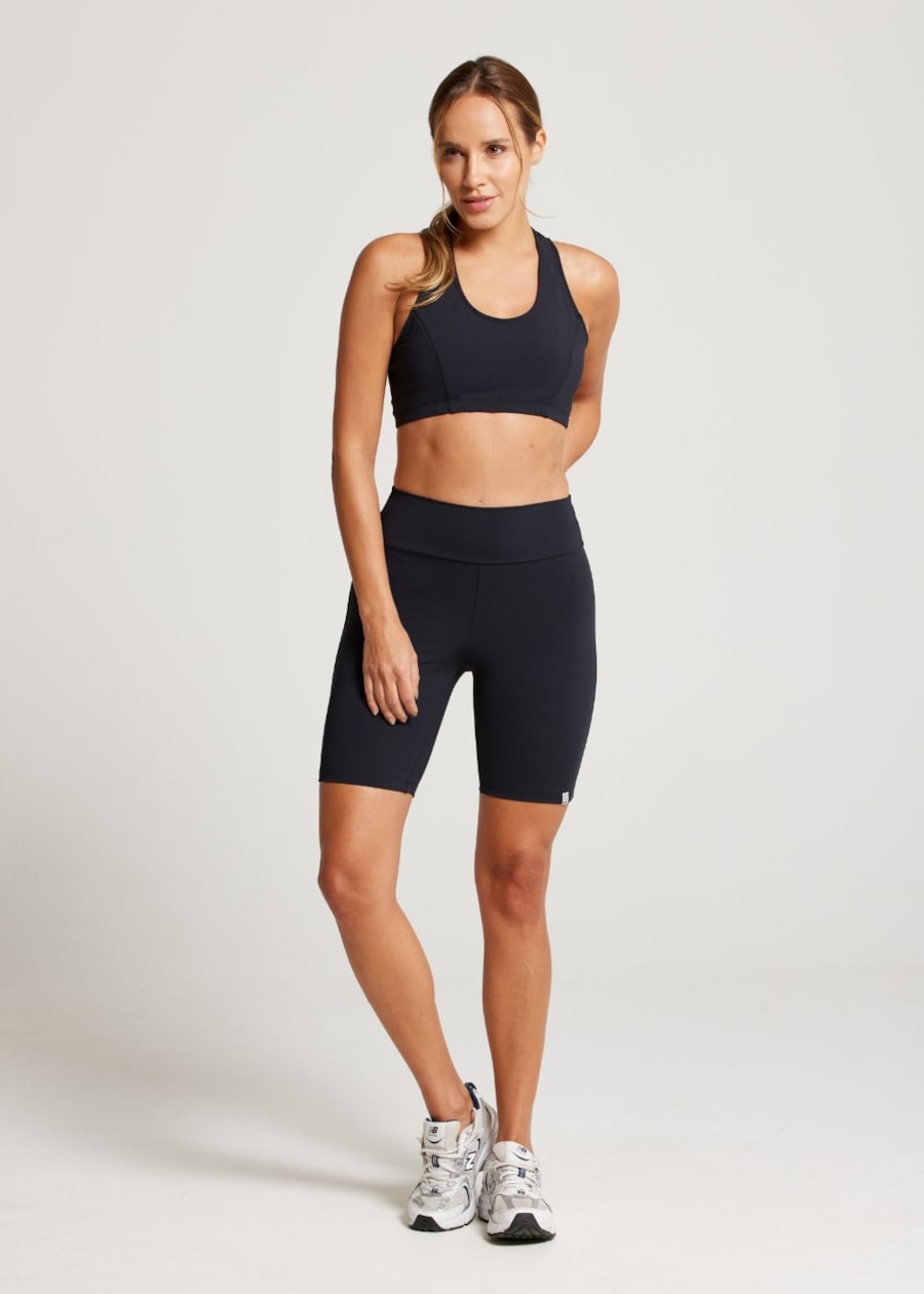 BERMUDA CICLISTA LISA COM BOLSO NG PRETO