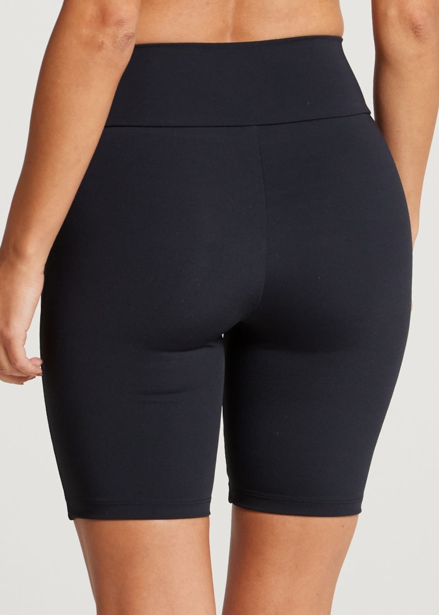 BERMUDA CICLISTA LISA COM BOLSO NG PRETO