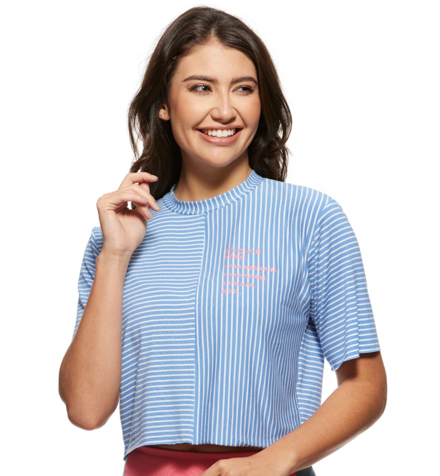 BLUSA CROPPED IMAGINE AZUL BLUSA CROPPED IMAGINE AZUL