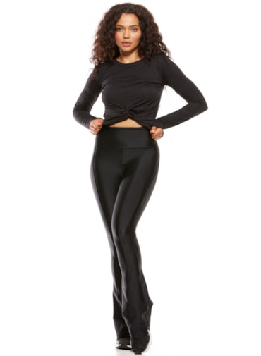 BLUSA CROPPED MANGA LONGA FEEL PRETA