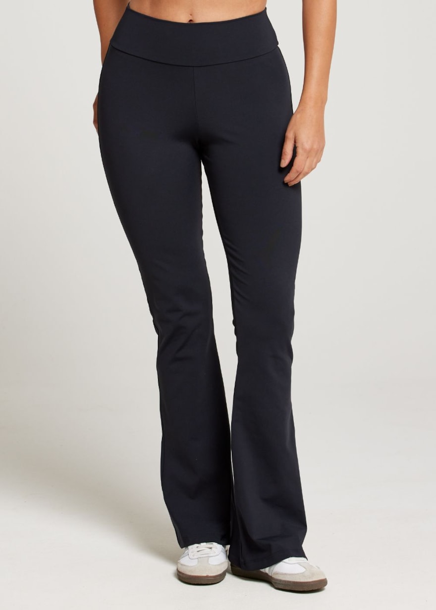 CALÇA BAILARINA LISA NG PRETO CALÇA BAILARINA LISA NG PRETO