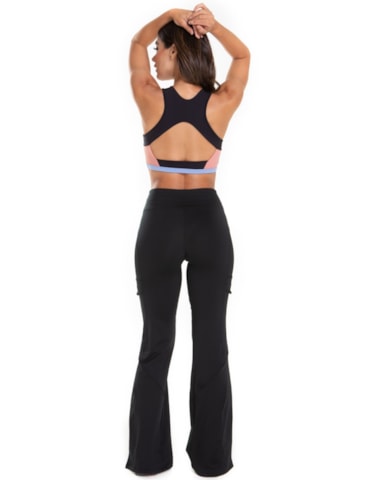 CALÇA COM BOLSO UNE PRETO CALÇA COM BOLSO UNE PRETO