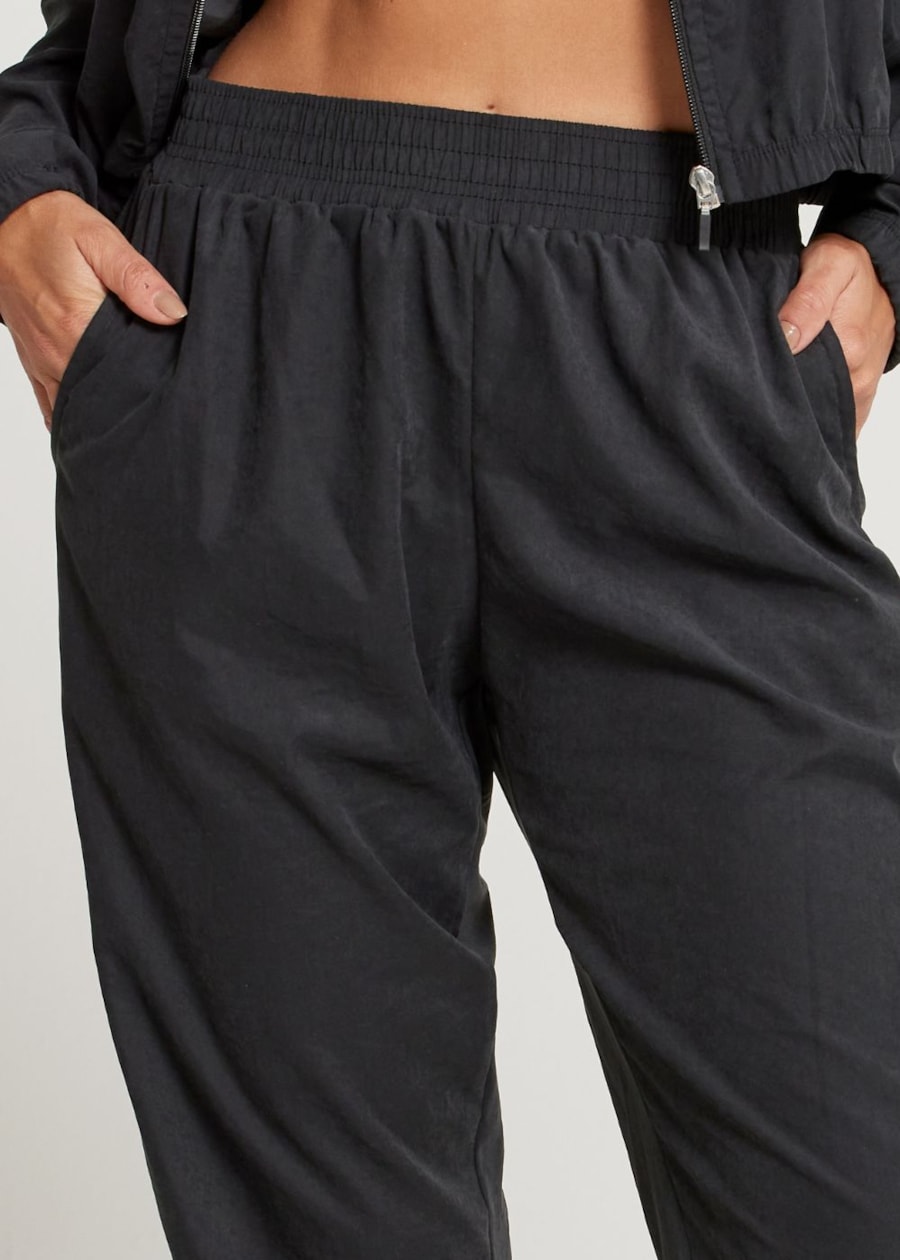 CALÇA ESPORTIVA COM BARRA AJUSTÁVEL MORNING PRETO