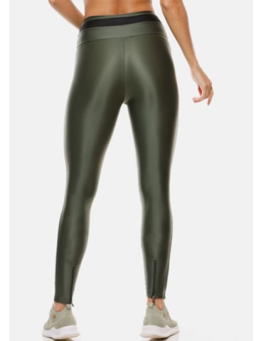 CALÇA LEGGING 7/8 CURVES VERDE MILITAR CALÇA LEGGING 7/8 CURVES VERDE MILITAR