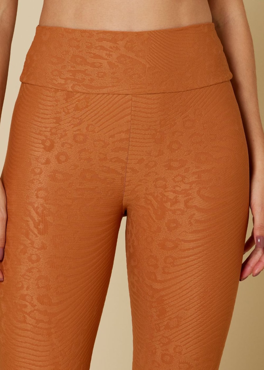 CALÇA LEGGING ANIMAL PRINT MARROM