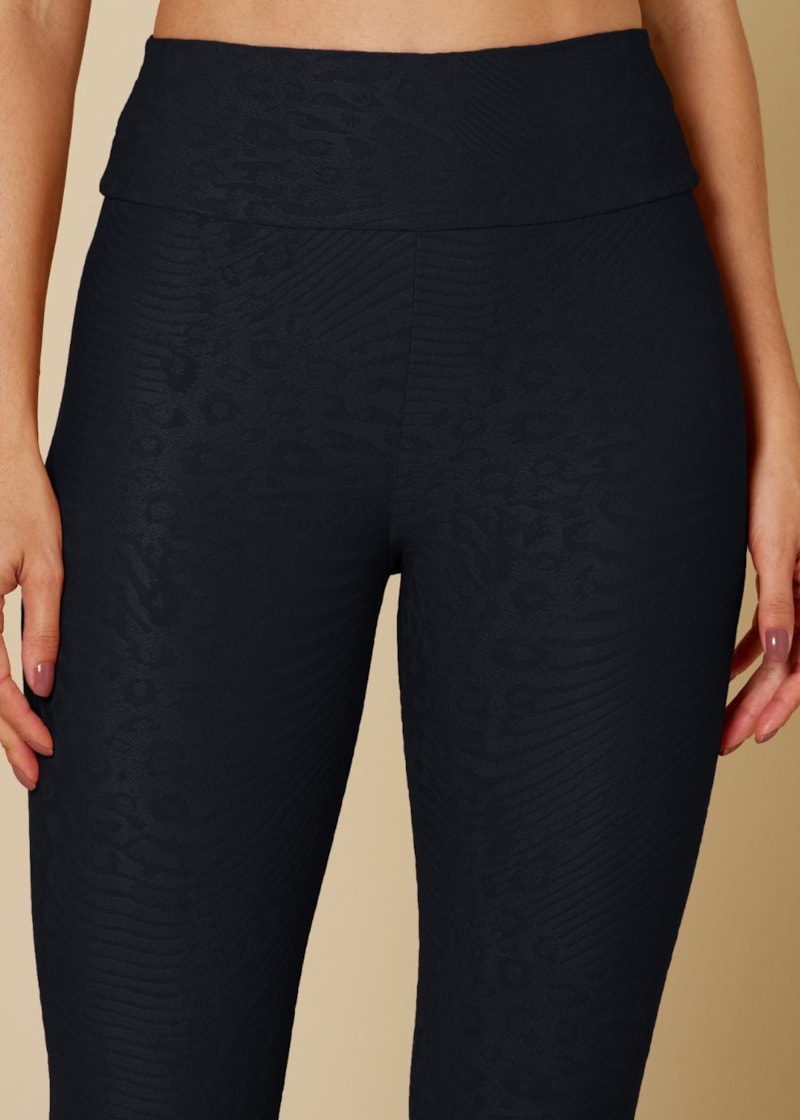 CALÇA LEGGING ANIMAL PRINT PRETO