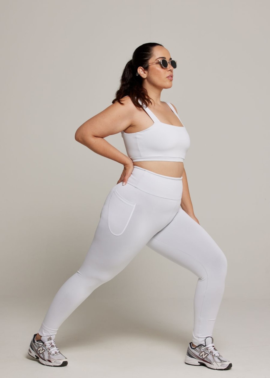 CALÇA LEGGING BLACKOUT COM BOLSO BRANCO