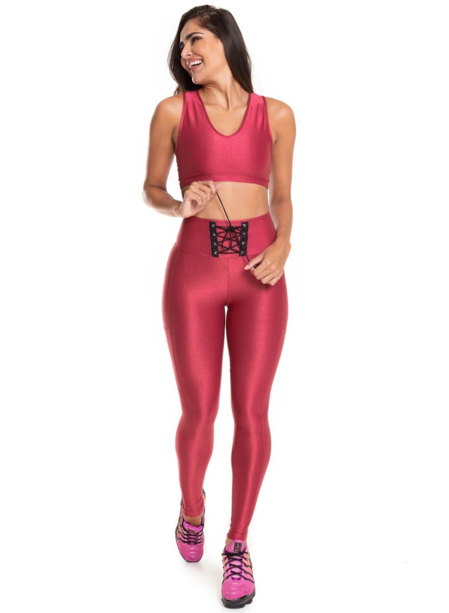 CALÇA LEGGING COM BOLSO ATITUDE CEREJA
