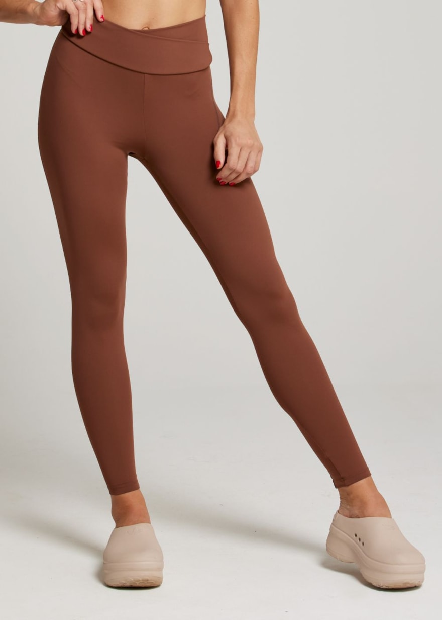 CALÇA LEGGING COM BOLSO NOW NG MARROM CALÇA LEGGING COM BOLSO NOW NG MARROM