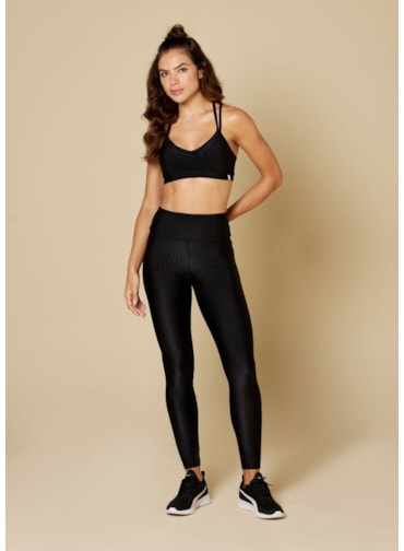 CALÇA LEGGING  COM TEXTURA E BOLSOS POEMA PRETO