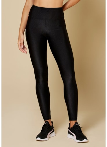 Produto CALÇA LEGGING  COM TEXTURA E BOLSOS POEMA PRETO