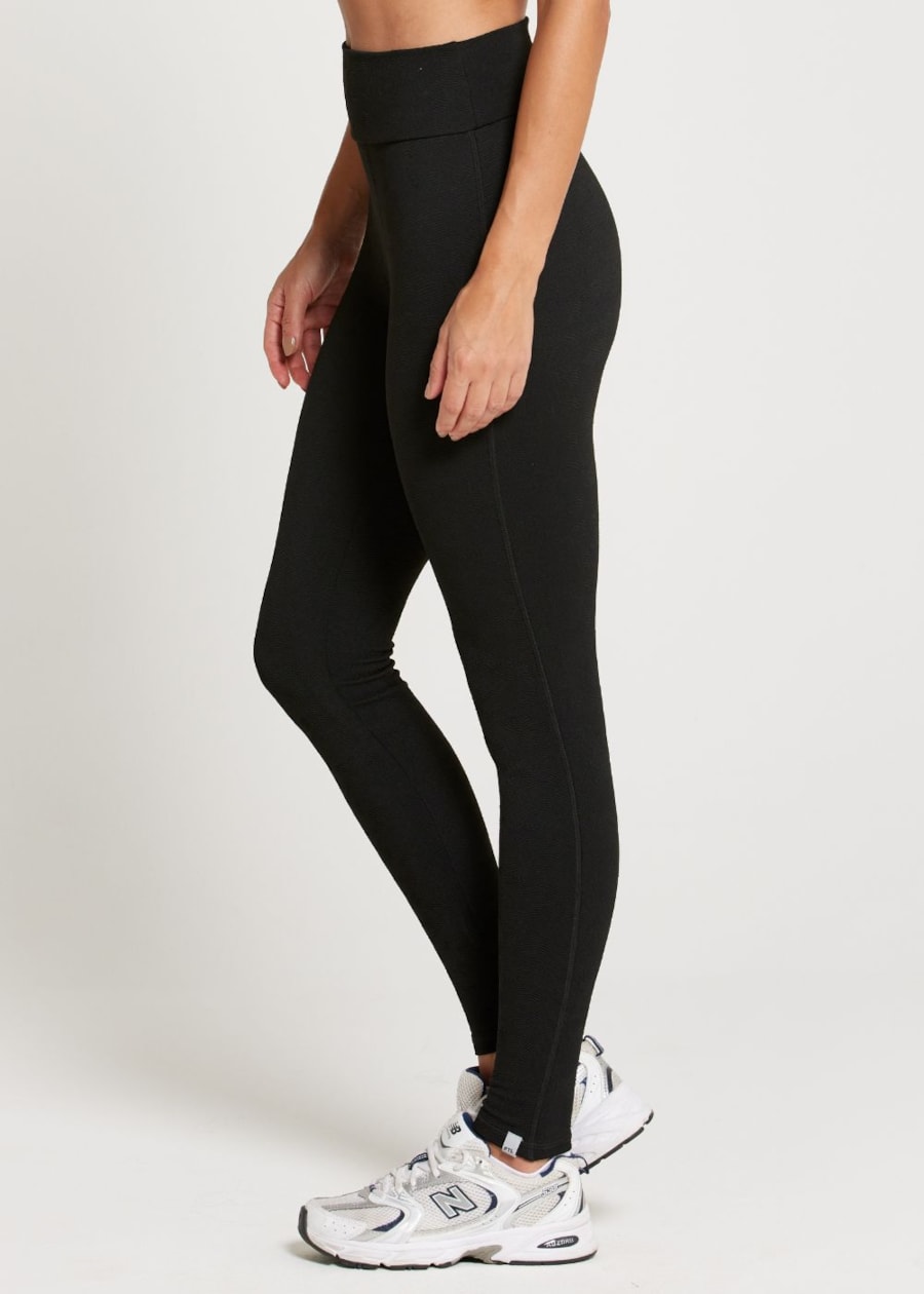 CALÇA LEGGING COM TEXTURA MOOD JQ PRETO