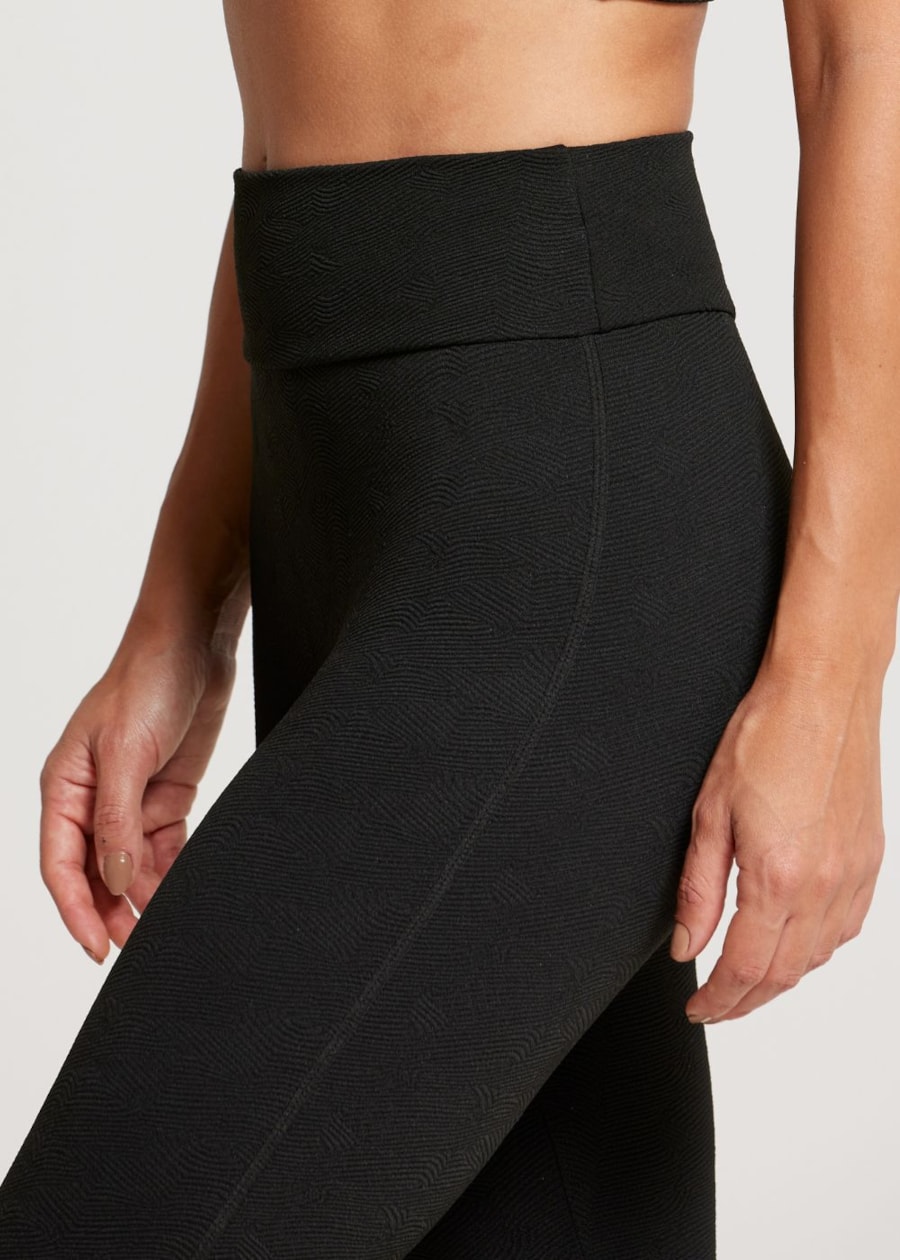 CALÇA LEGGING COM TEXTURA MOOD JQ PRETO