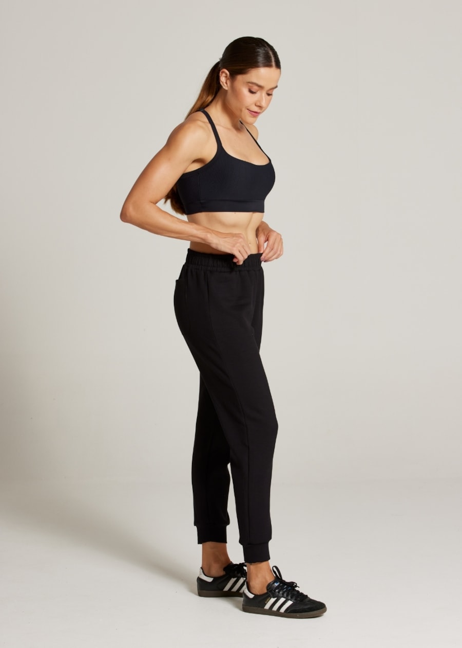 CALÇA MOLETOM ESSENCE - PRETO