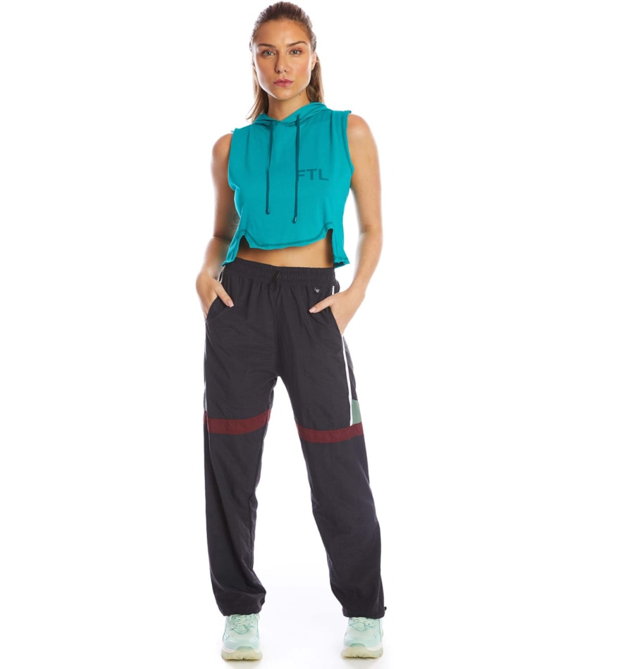 CALÇA REVERSÍVEL ESTELAR PRETO / BORDÔ CALÇA REVERSÍVEL ESTELAR PRETO / BORDÔ