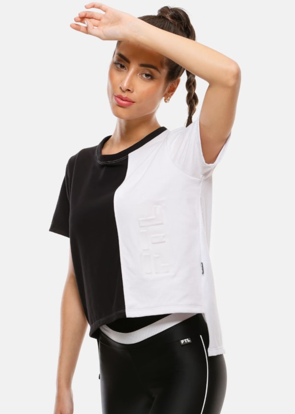 CAMISETA FUTURE PRETA COM BRANCA