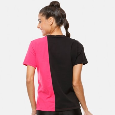 CAMISETA FUTURE PRETO COM ROSA