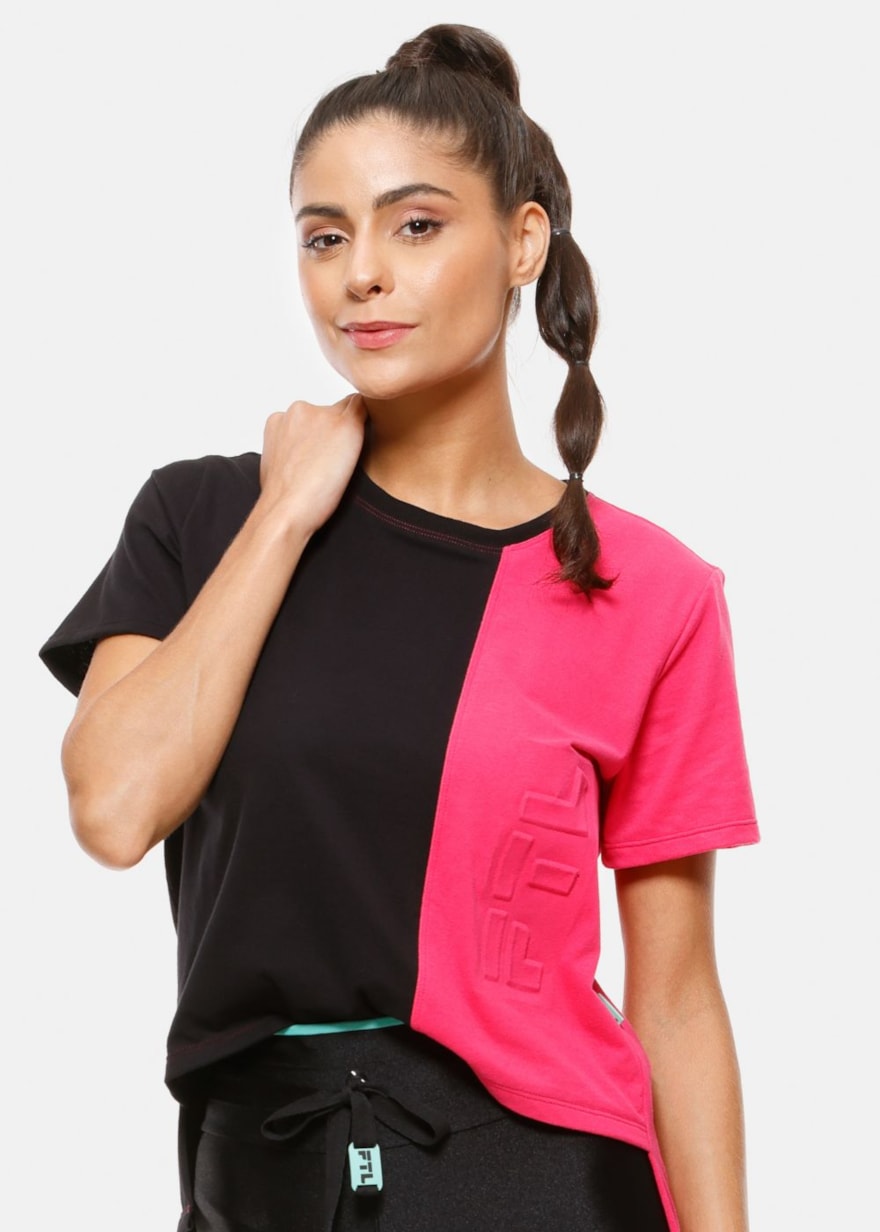 CAMISETA FUTURE PRETO COM ROSA