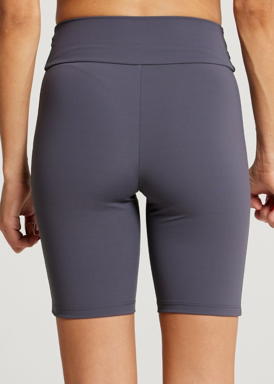 CICLISTA LISA NG CINZA