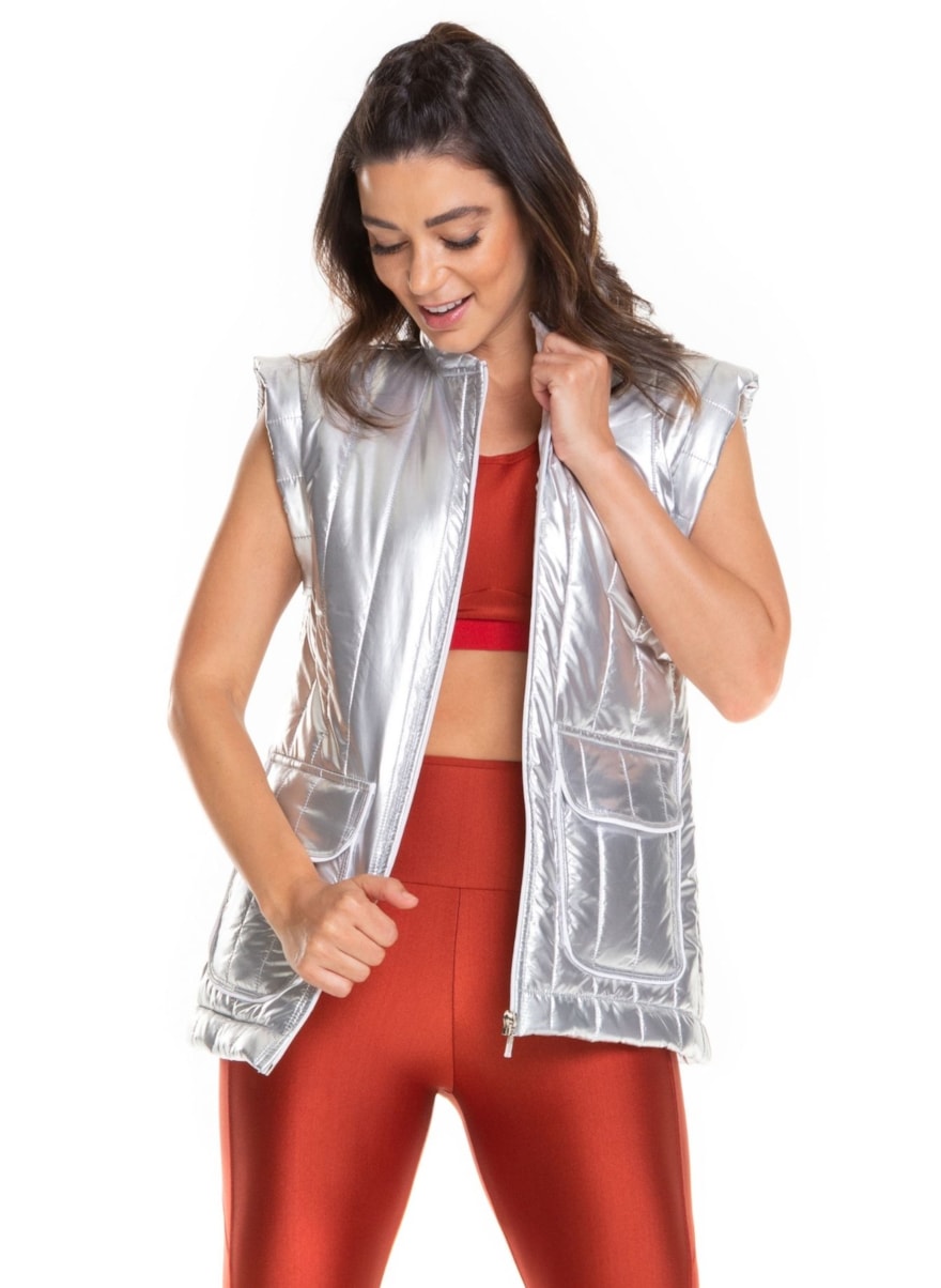 COLETE COM BOLSO MIRA PRATA CLARA COLETE COM BOLSO MIRA PRATA CLARA