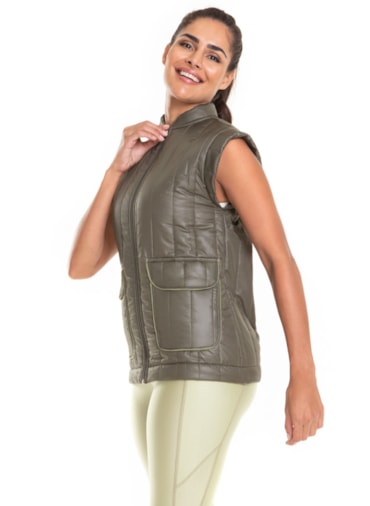 COLETE COM BOLSO MIRA VERDE MILITAR