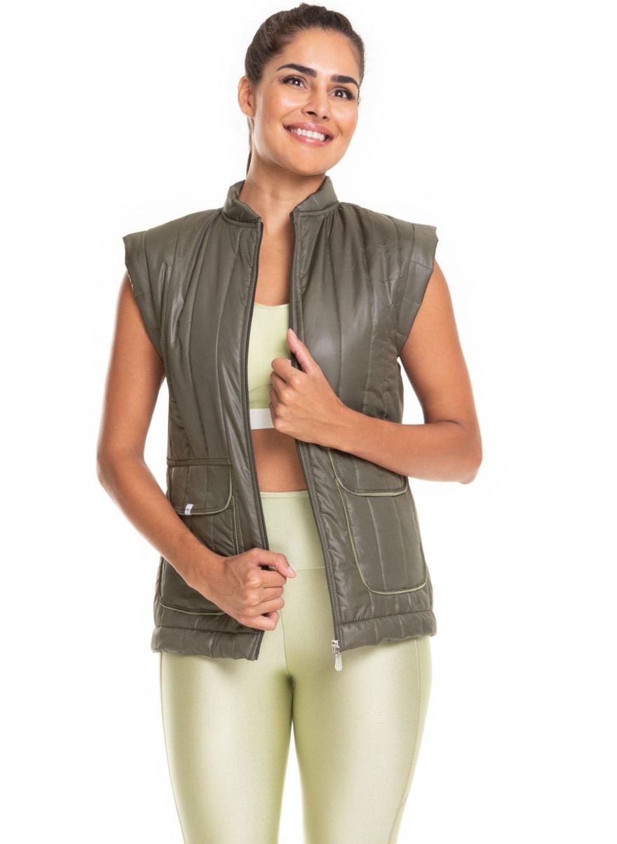 COLETE COM BOLSO MIRA VERDE MILITAR