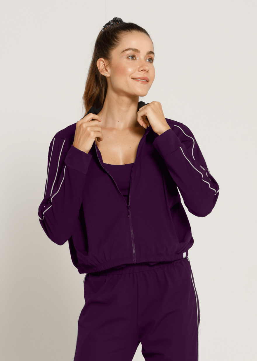 JAQUETA COM CAPUZ PLAYLIST ROXO JAQUETA COM CAPUZ PLAYLIST ROXO