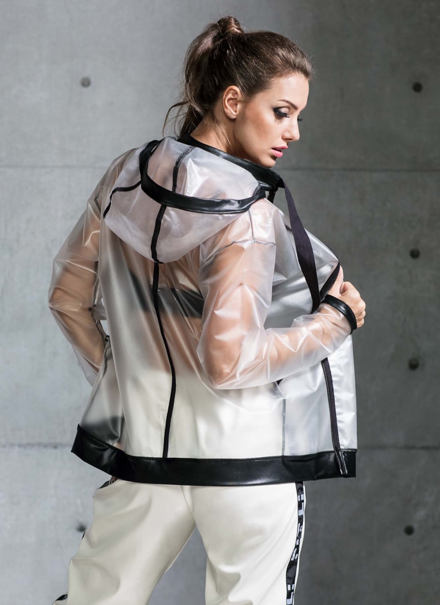 JAQUETA PLASTIC PRETO