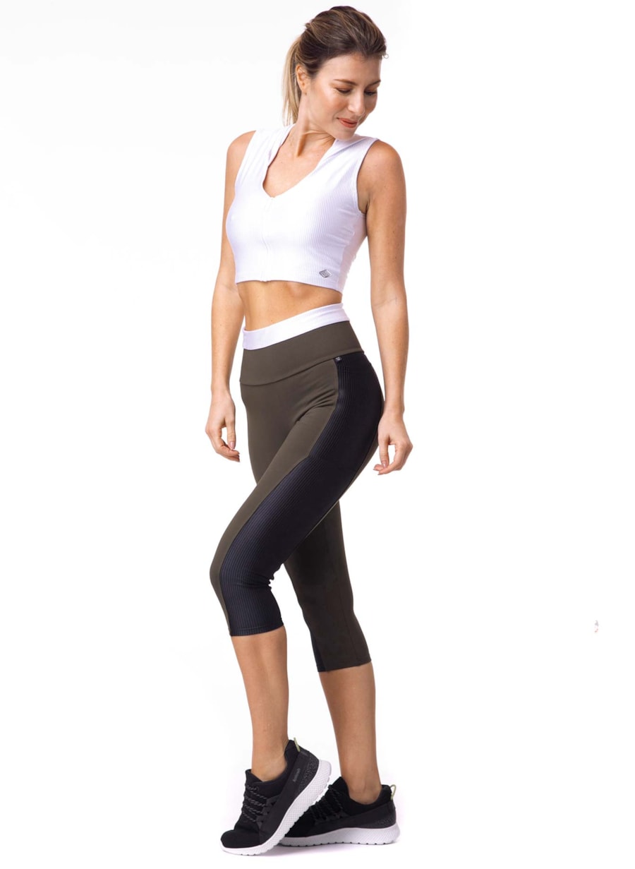 LEGGING CAPRI BOXER VERDE MUSGO ESCURO