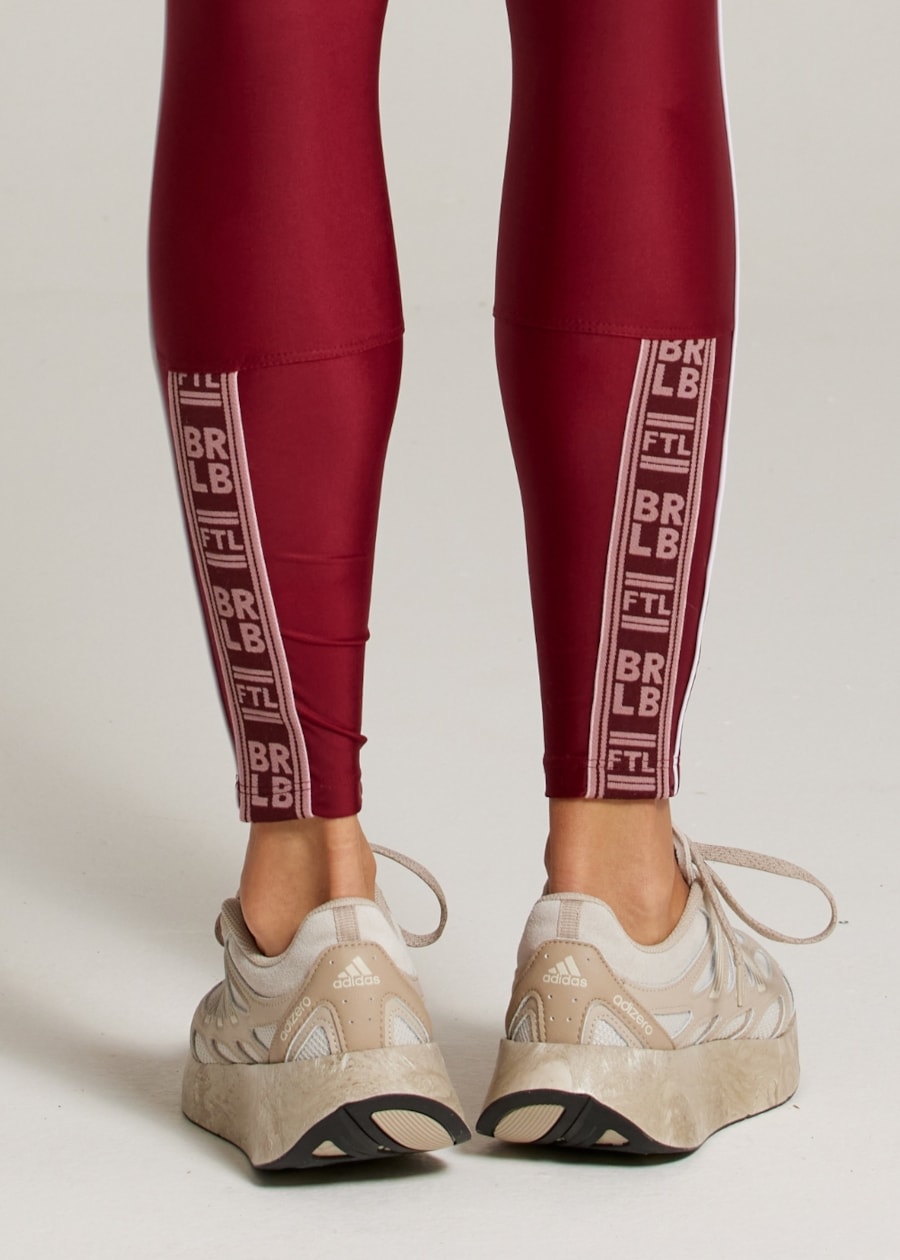 LEGGING COM BOLSO ATK VERMELHA