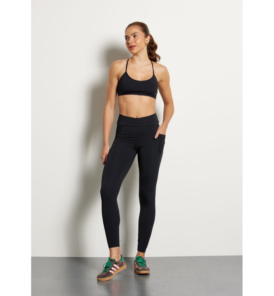 LEGGING COM BOLSO GROW NG PRETO LEGGING COM BOLSO GROW NG PRETO