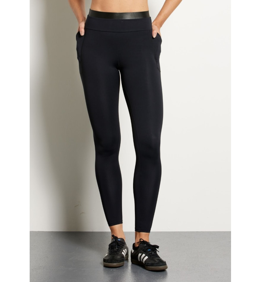 LEGGING COM BOLSO MOTION AR PRETO LEGGING COM BOLSO MOTION AR PRETO