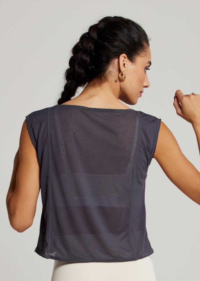 REGATA CROPPED ESPORTIVA DAY GRAFITE