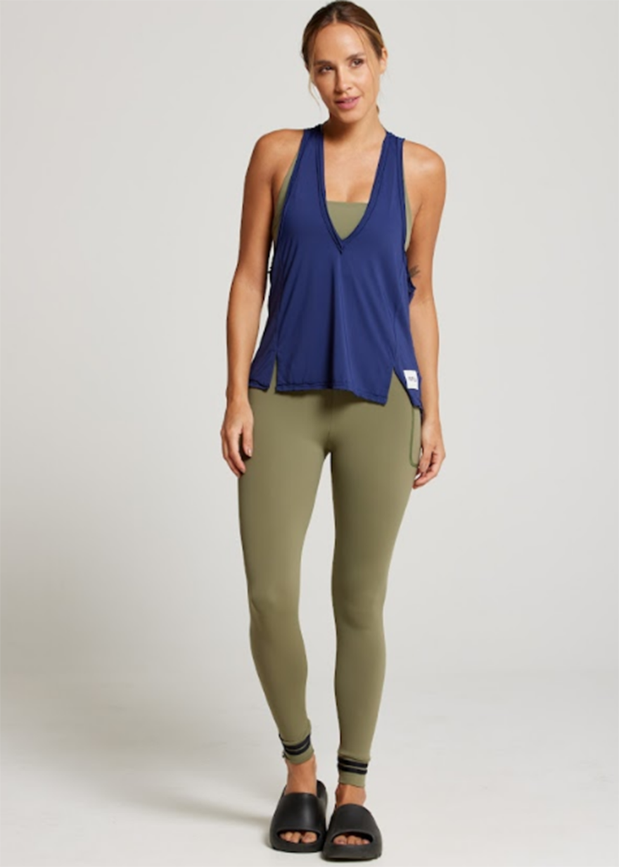 REGATA SERENITY AZUL MARINHO REGATA SERENITY AZUL MARINHO