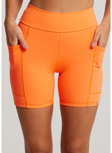 SHORT COM BOLSOS RUNNER LARANJA NEON