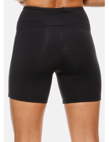 SHORT LISO PRETO