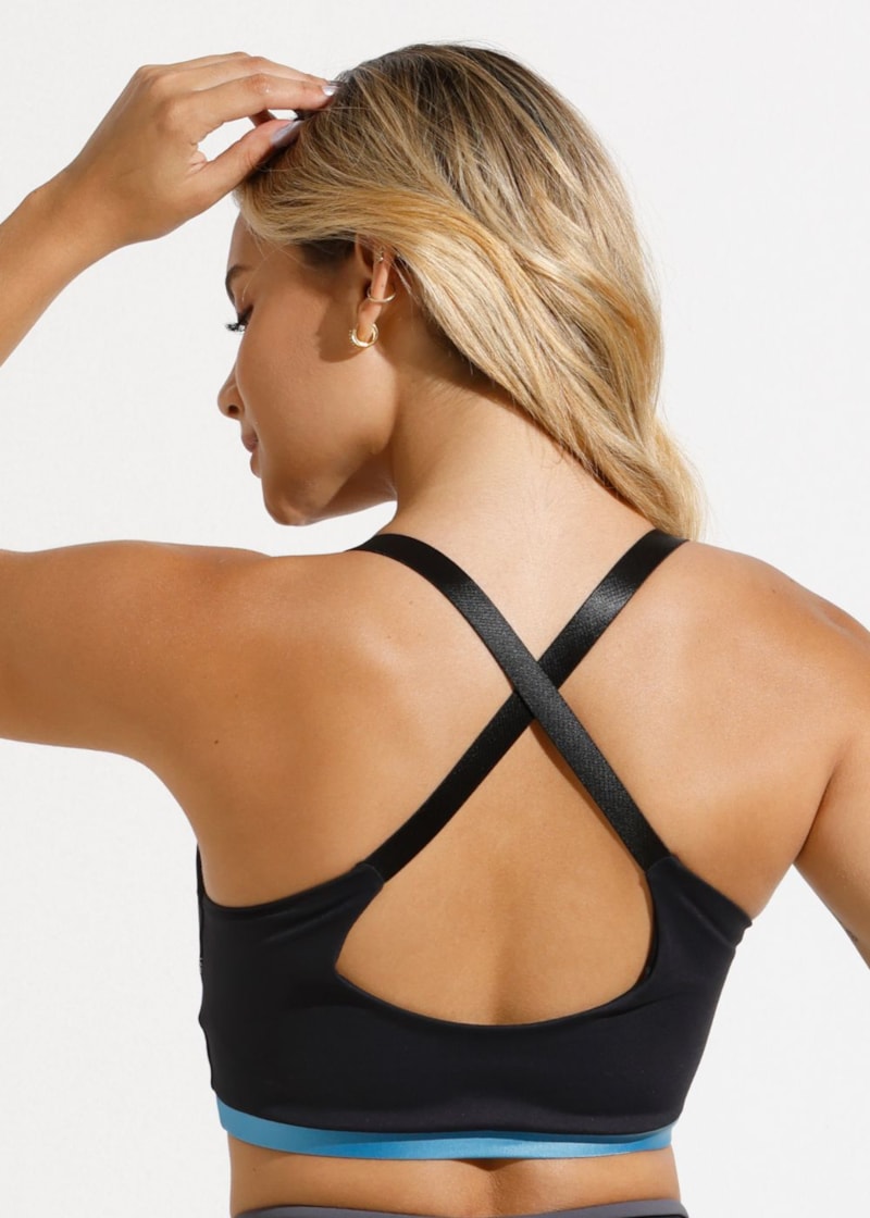 TOP CLIMB PRETO COM ALÇAS CRUZADAS