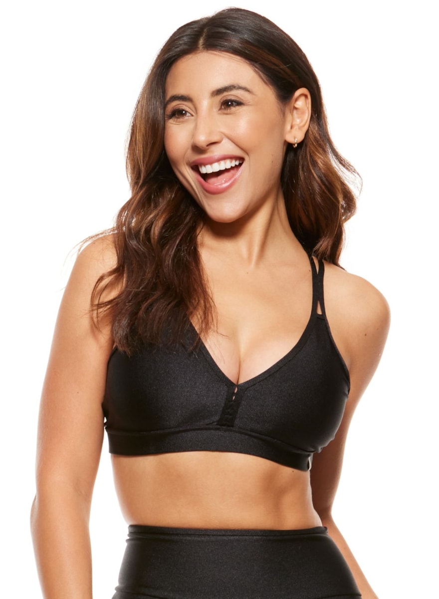 TOP DECOTE V BORDADO TRILOBAL PRETO TOP DECOTE V BORDADO TRILOBAL PRETO