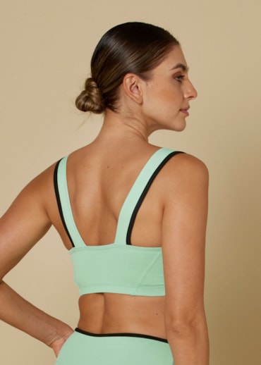 TOP GRATITUD VERDE ÁGUA