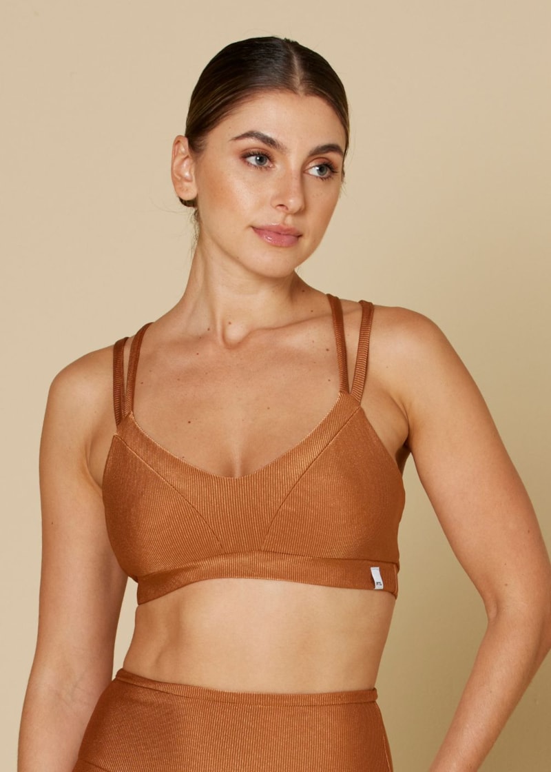 TOP TEXTURA E DECOTE V POEMA MARROM